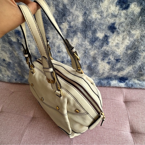 Authentic MCM Elegant Cream Leather Handbag with COA - Picture 4 of 12